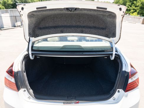 Used 2017 Honda Accord EX-L image 45