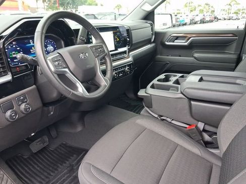 Used 2024 Chevrolet Silverado 1500 RST RWD image 11