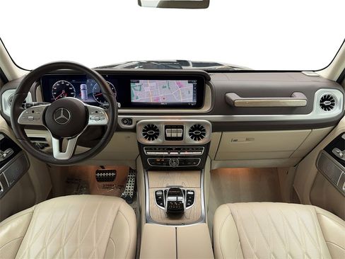 Used 2022 Mercedes-Benz G 550 image 16