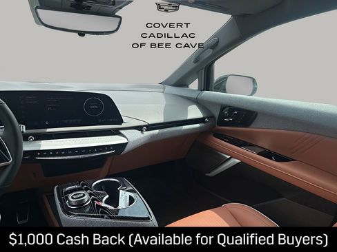 New 2026 Cadillac Optiq Luxury 2 w/ LPO, Floor Liner Package image 23