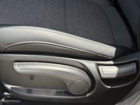 Certified 2025 Kia Seltos X-Line AWD/4WD image 19