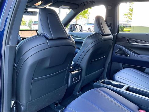 Certified 2026 INFINITI QX60 Sport w/ Dark Cargo Package AWD/4WD image 31