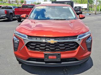 Used 2024 Chevrolet Trax LS w/ LS Convenience Package FWD video 2