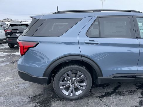 New 2026 Ford Explorer Active w/ Active Comfort Package image 32