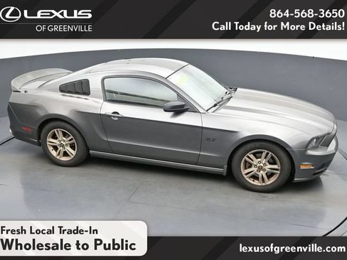 Used 2014 Ford Mustang Coupe RWD image 19