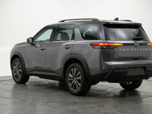 Used 2025 Nissan Pathfinder SV AWD/4WD image 6
