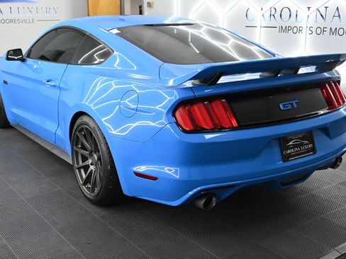 Used 2017 Ford Mustang GT w/ GT Performance Package RWD image 2
