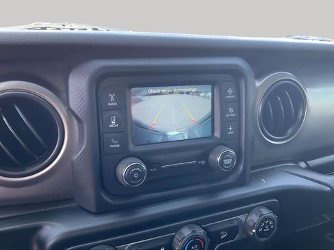 Used 2019 Jeep Wrangler Unlimited Sport S AWD/4WD image 27