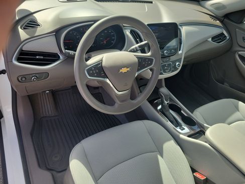 Used 2023 Chevrolet Malibu LS image 18