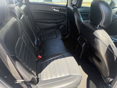 Used 2017 Ford Edge SEL w/ Equipment Group 201A FWD image 11