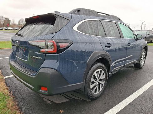 Certified 2025 Subaru Outback Premium image 7