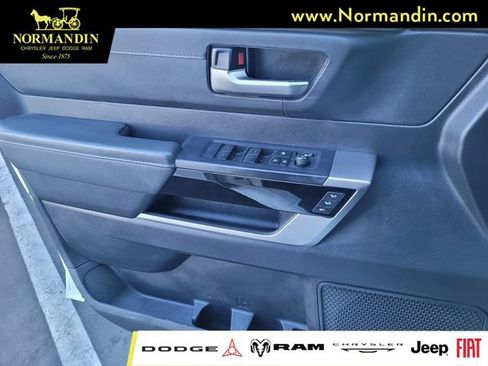 Used 2023 Toyota Tundra Limited AWD/4WD image 14