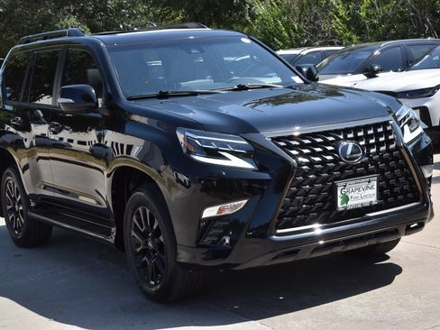 Used 2023 Lexus GX 460 w/ Black Line Special Edition AWD/4WD image 4
