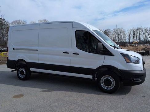 New 2026 Ford Transit 250 148 Medium Roof w/ Load Area Protection Package RWD image 2