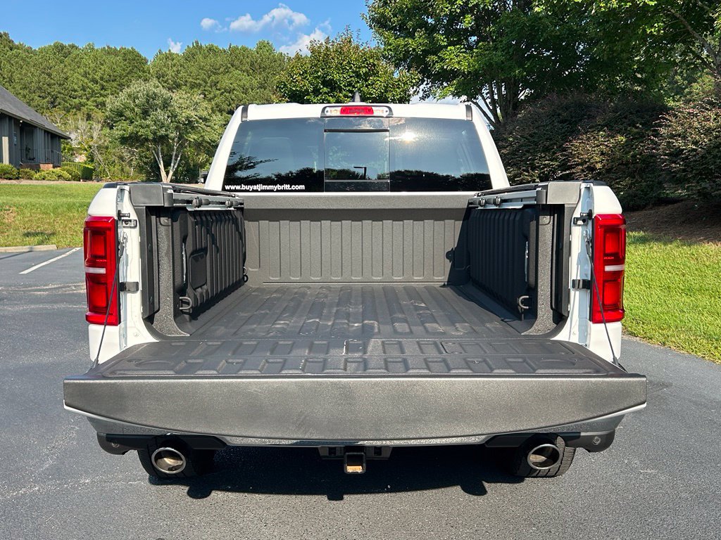 Used 2025 RAM 1500 Limited AWD/4WD image 13