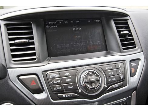 Used 2020 Nissan Pathfinder SL FWD image 24