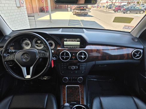 Used 2014 Mercedes-Benz GLK 350 4MATIC image 17