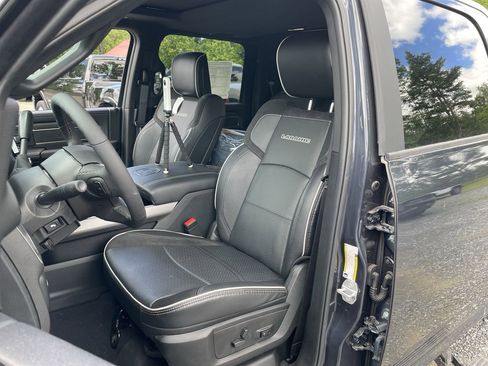 New 2026 RAM 3500 Laramie AWD/4WD image 11