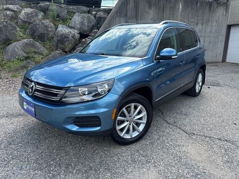 Used 2017 Volkswagen Tiguan Wolfsburg Edition AWD/4WD image 2