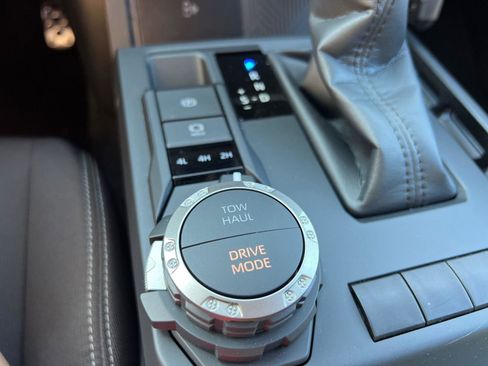 New 2025 Toyota Tacoma TRD Sport image 19