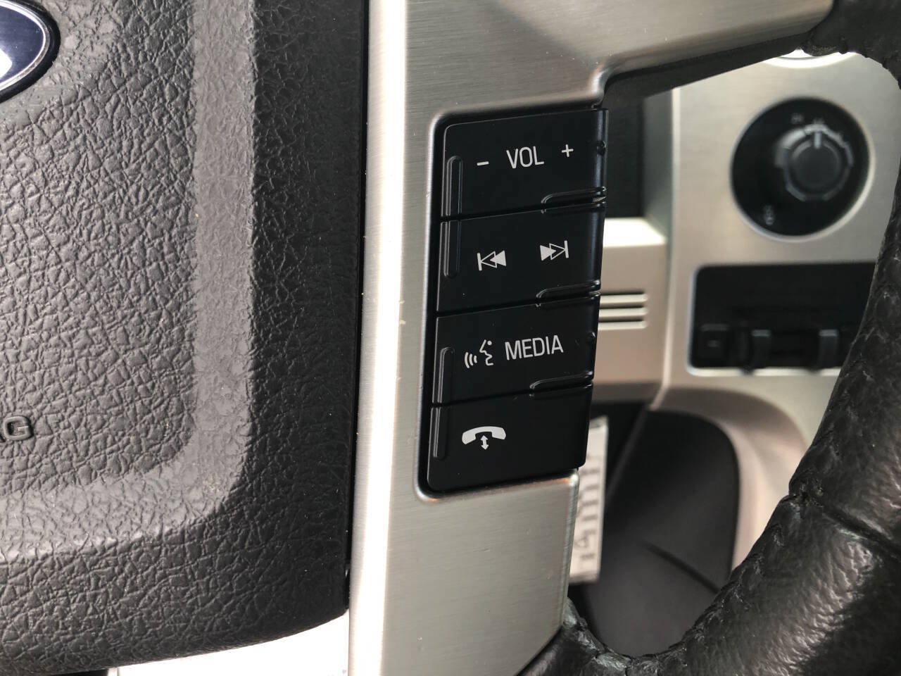 Used 2013 Ford F150 Platinum AWD/4WD image 24