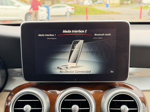 Used 2019 Mercedes-Benz GLC 300 4MATIC image 61