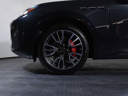 Used 2025 Maserati Grecale GT AWD/4WD image 25