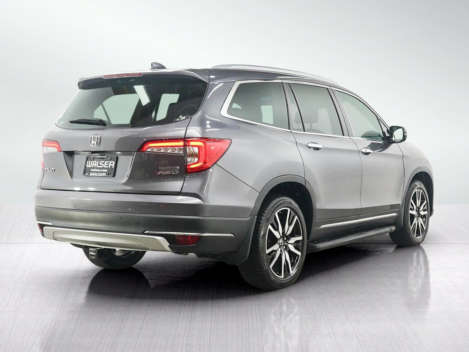 Used 2019 Honda Pilot Touring image 5