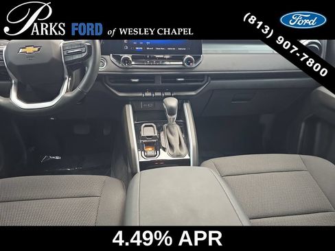 Used 2024 Chevrolet Colorado LT RWD image 12