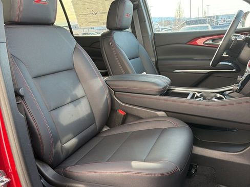 New 2026 Chevrolet Traverse Z71 w/ Enhanced Driving Package image 8