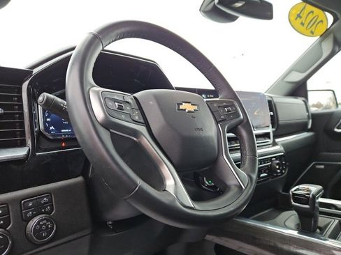 Certified 2024 Chevrolet Silverado 1500 LTZ w/ LTZ Convenience Package II image 34