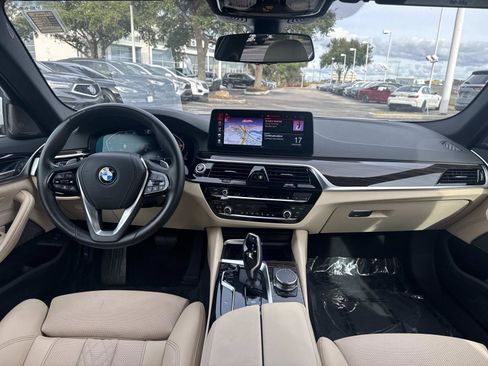 Certified 2023 BMW 540i w/ Premium Package image 14