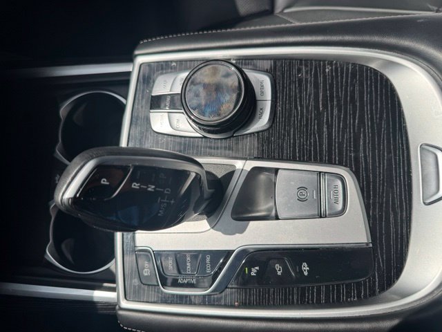 Used 2022 BMW 750i xDrive w/ Executive Package AWD/4WD image 24