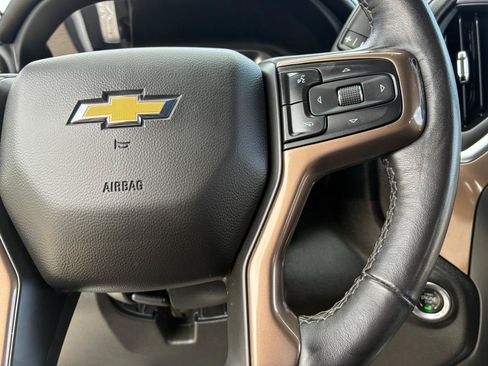 Used 2022 Chevrolet Silverado 2500 High Country w/ Z71 Off-Road Package AWD/4WD image 27