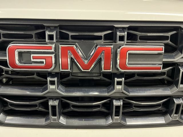 Certified 2023 GMC Canyon AT4 w/ AT4 Premium Package AWD/4WD image 31