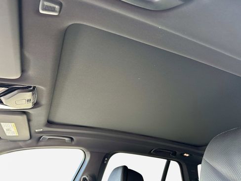 New 2026 BMW X5 xDrive50e image 31