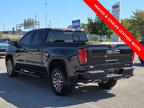 Used 2022 GMC Sierra 1500 AT4 w/ AT4 Preferred Package image 4
