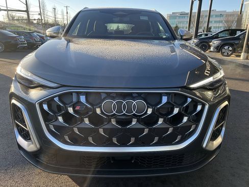 Used 2025 Audi SQ5 Prestige image 2