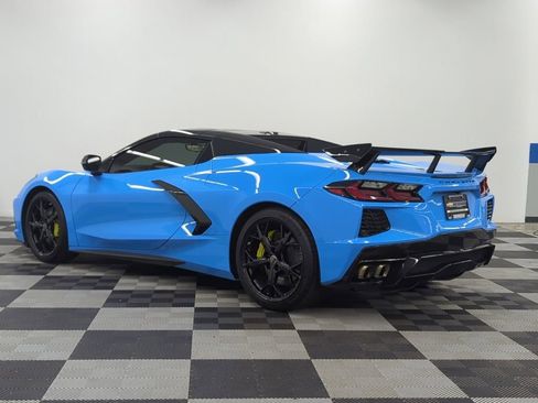 Used 2021 Chevrolet Corvette Stingray Premium Conv w/ Z51 Performance Package RWD image 6
