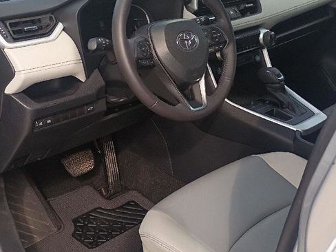 Used 2024 Toyota RAV4 XLE Premium image 11