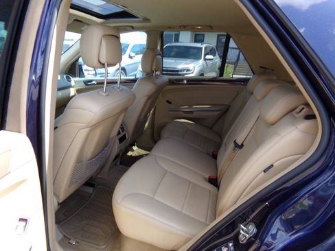Used 2011 Mercedes-Benz ML 350 4MATIC image 10