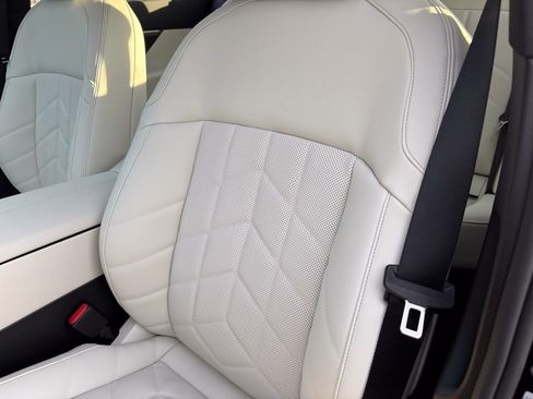 New 2026 BMW 540i xDrive w/ M Sport Package image 12