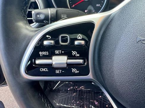 Used 2019 Mercedes-Benz C 300 4MATIC Sedan image 21