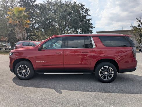 New 2026 Chevrolet Suburban LT w/ Comfort Package image 6