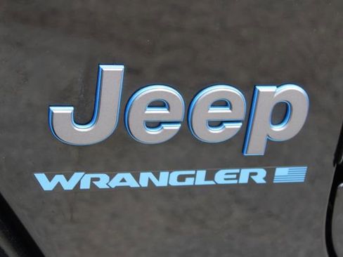 Used 2023 Jeep Wrangler Unlimited Rubicon 4xe w/ Steel Bumper Group AWD/4WD image 9