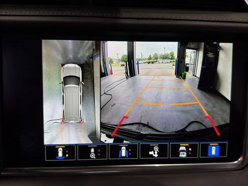Used 2022 GMC Yukon Denali AWD/4WD image 31