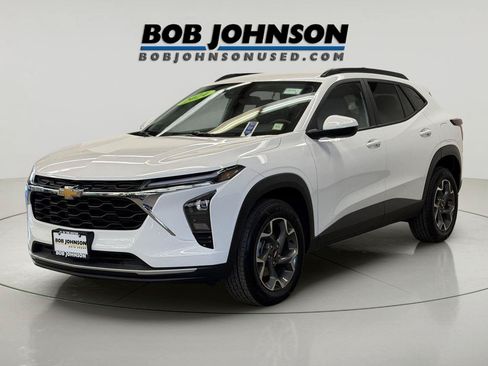 Certified 2024 Chevrolet Trax LT w/ Driver Confidence Package FWD image 6