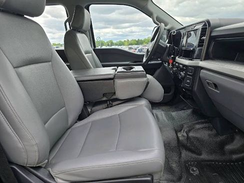 Used 2025 Ford F250 XL w/ FX4 Off-Road Package AWD/4WD image 16