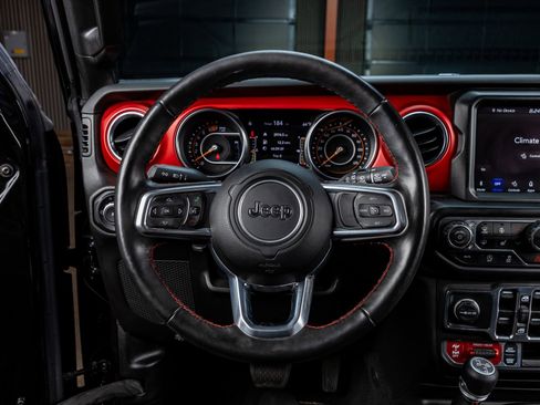 Used 2023 Jeep Wrangler Unlimited Rubicon w/ Steel Bumper Group image 18