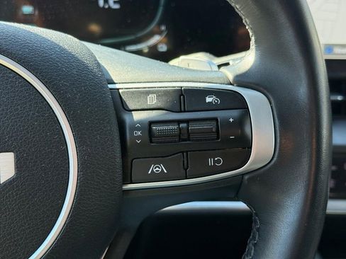 Used 2024 Kia Sportage EX w/ EX Premium Package image 19